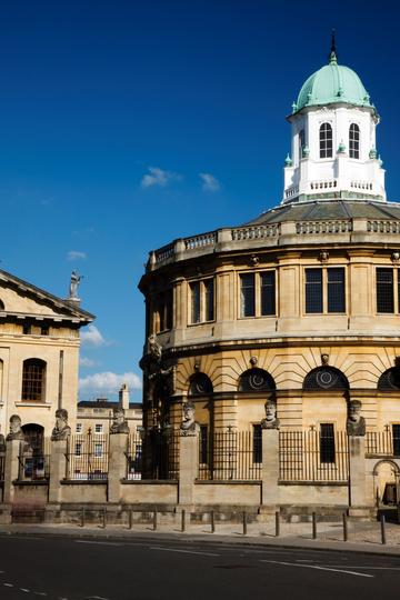 2oxfordpax000005 01superres1jpg