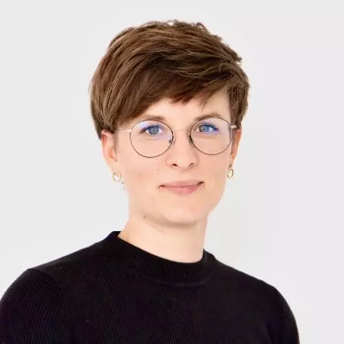 Martha Stolze